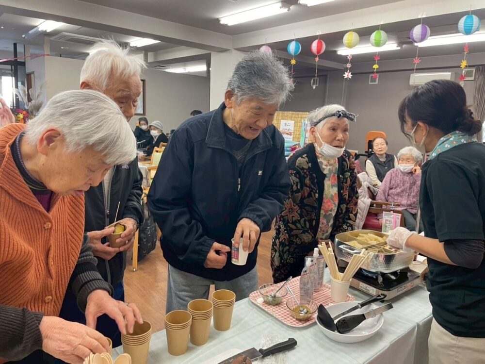 静岡市駿河区デイサービス_食欲の秋を大満喫秋祭りイベントin生活リハビリ八幡