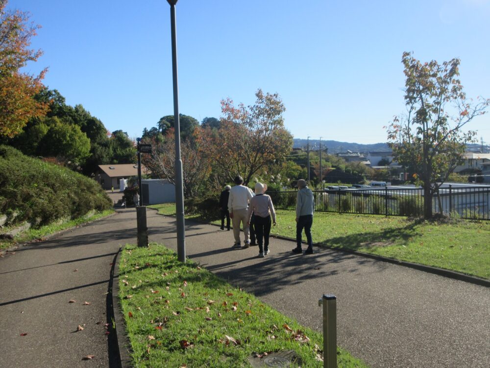 静岡市清水区デイサービス_御門台デイサービス屋外歩行訓練