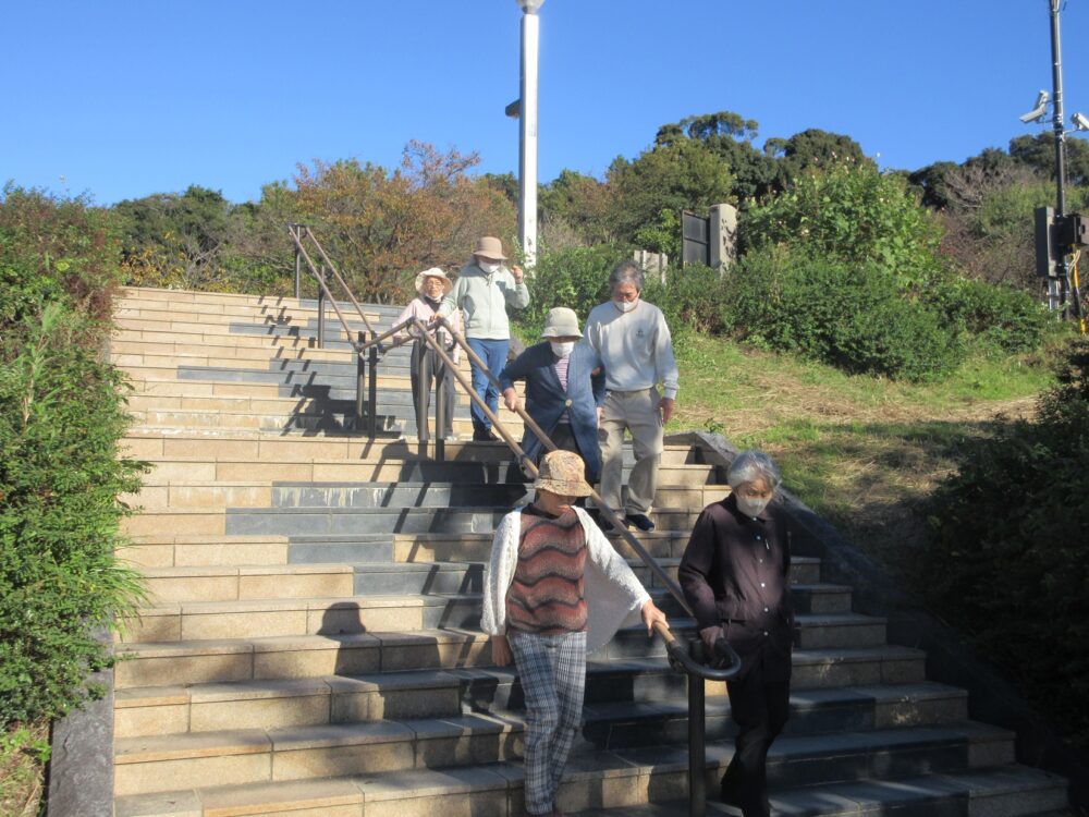 静岡市清水区デイサービス_御門台デイサービス屋外歩行訓練