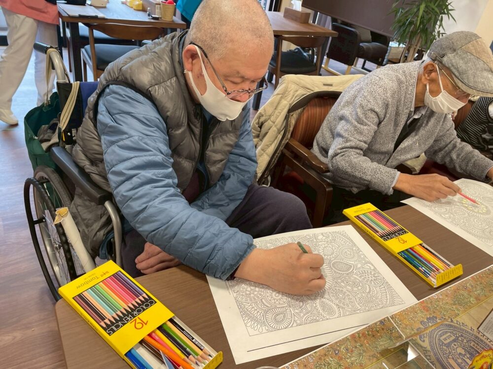 沼津開北デイサービス_笑顔でナマステカレーとヨガでインド気分デー