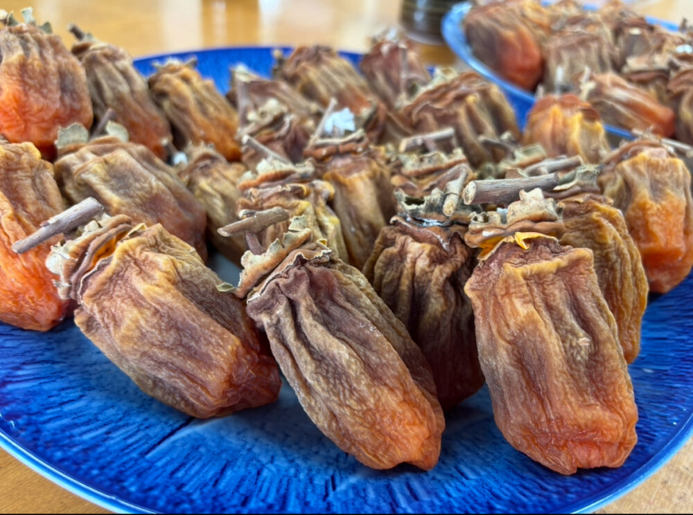 静岡市清水区デイサービス_秋の風物詩干し柿づくり