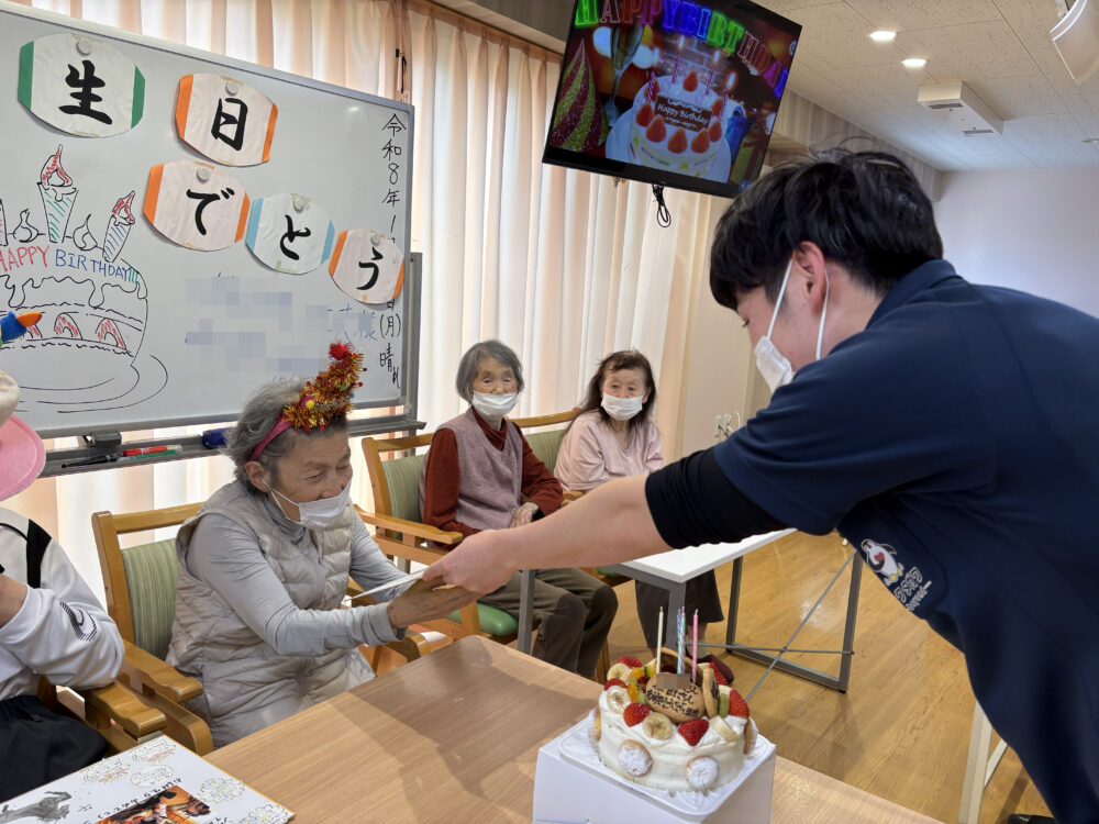 静岡市清水区デイサービス_1月の誕生日会