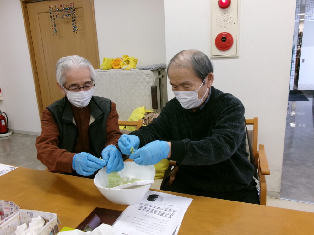 静岡市清水区デイサービス_B級グルメ！ポテチパン作り ～第二弾～