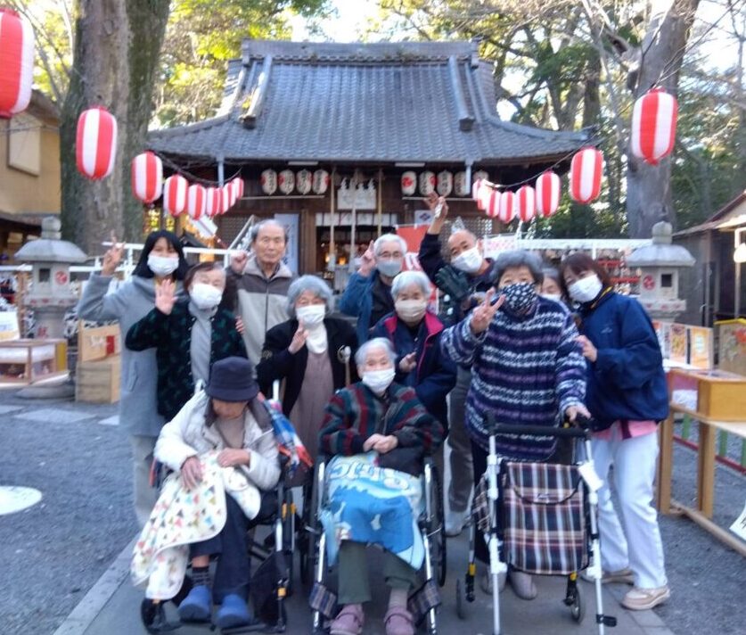 静岡市清水区デイサービス_2026年 お正月 初詣＆書初め体験