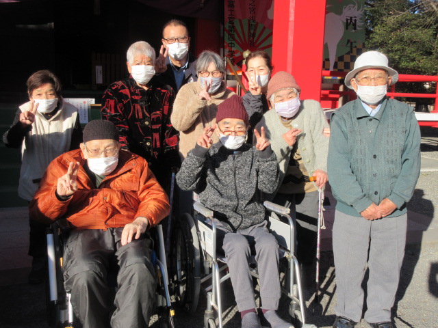 富士市デイサービス_初詣に行きました。