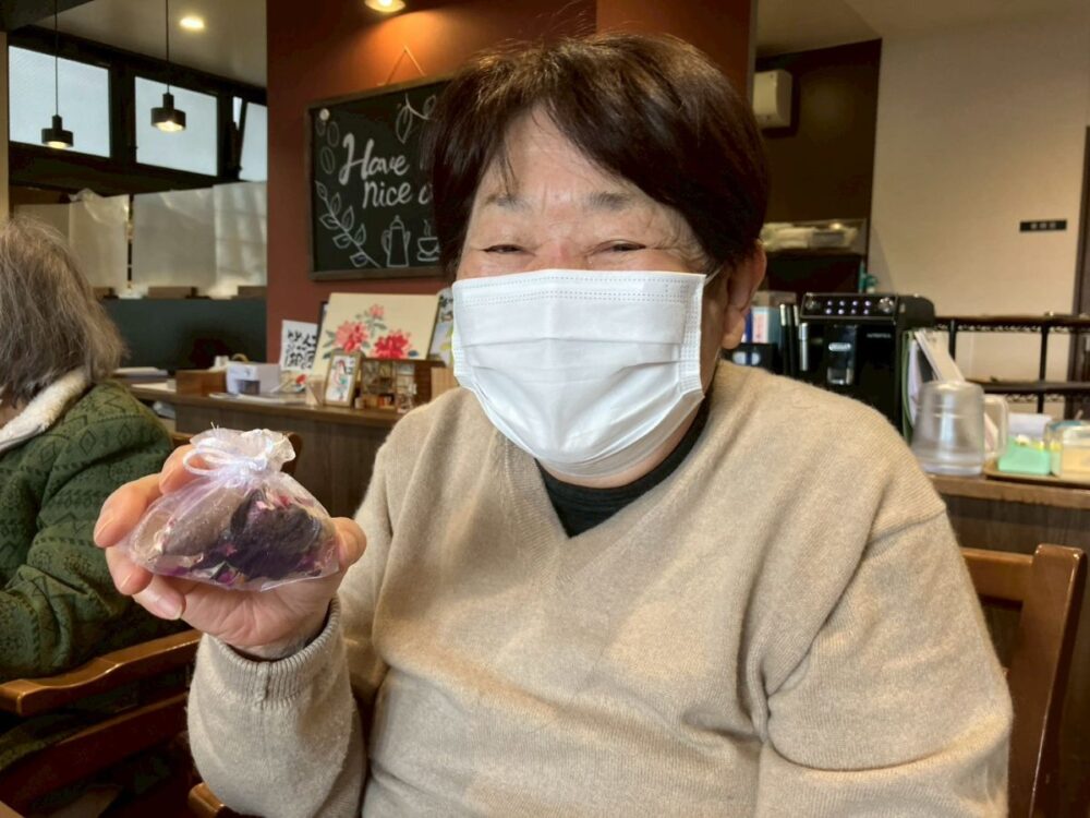静岡市葵区デイサービス_Newカルチャー「ポプリ作り」