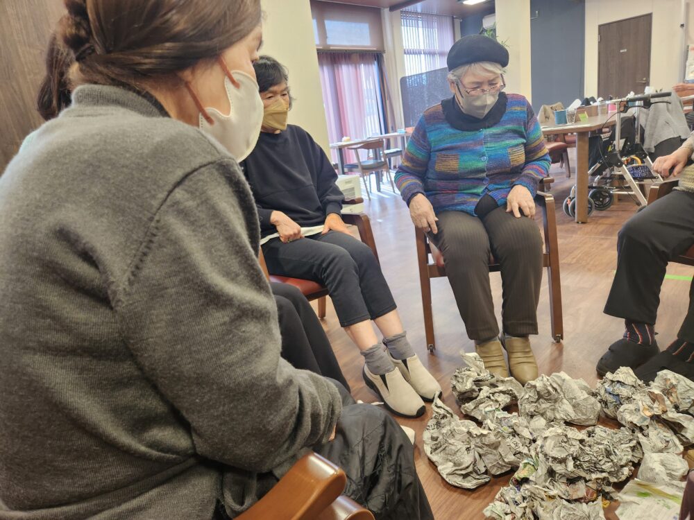 沼津市デイサービス_「カルチャー・メイク教室の様子」